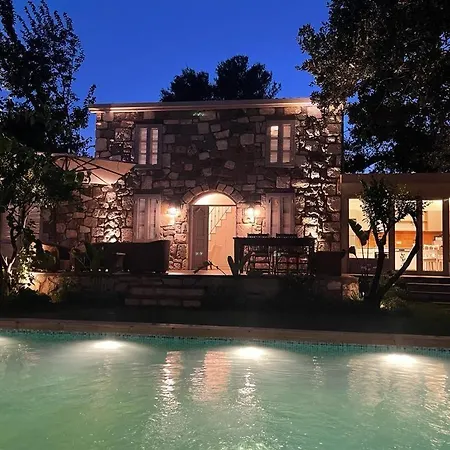 Bitez Havuzlu Tas Ev Bodrum