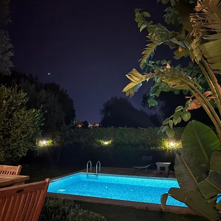 Ferienhaus Bitez Havuzlu Tas Ev Bodrum