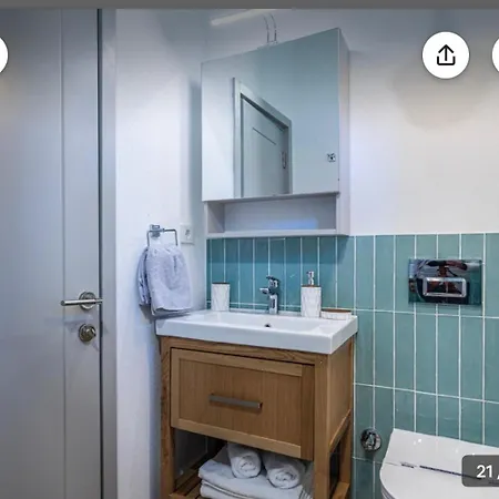 Bitez Havuzlu Tas Ev Ferienhaus